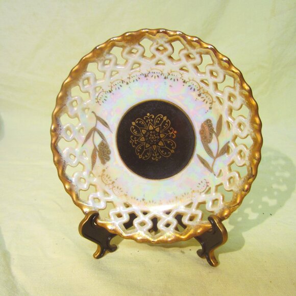 VTG ROYAL SEALY CHINA PORCELAIN SAUCER, LUSTERWARE - Picture 1 of 5